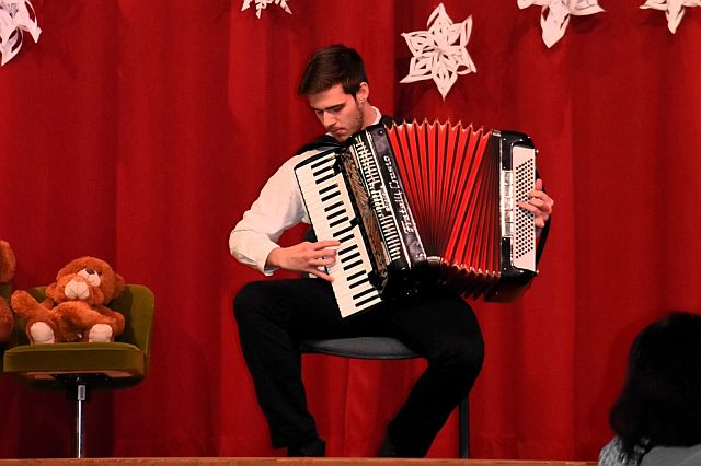 2025. évi karácsonyi műsor a főiskolán.