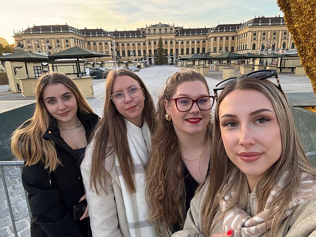 EJF-es hallgatók Bécsben.