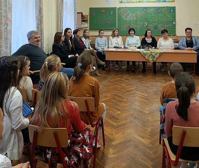 Hallgatói közreműködés a mesemondó versenyen