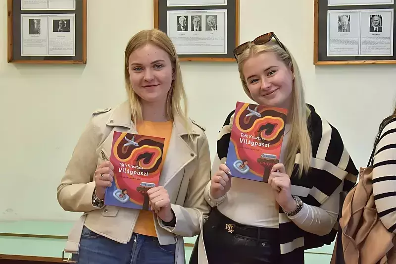 Irodalmi kalandozás Tóth Krisztinával