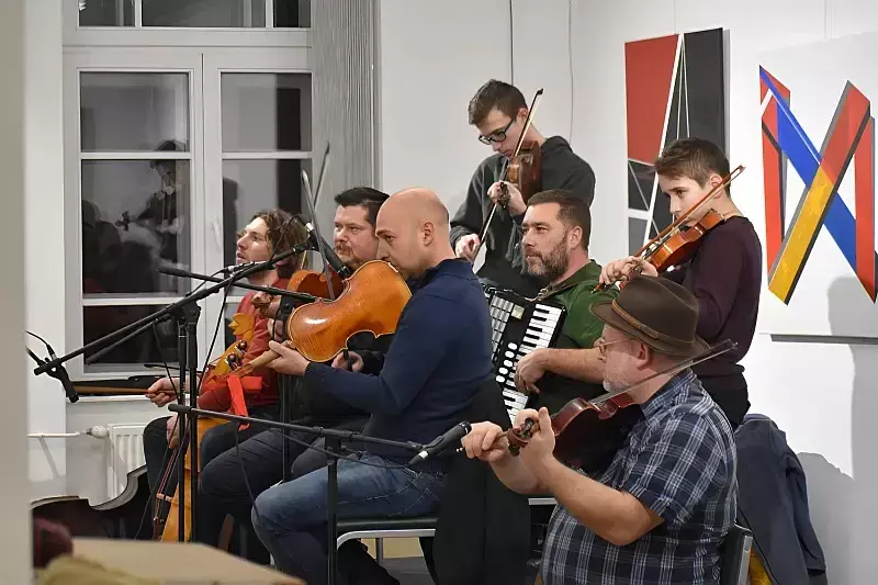 Farsangolás a Duna Népzene-Néptánc Tanodával