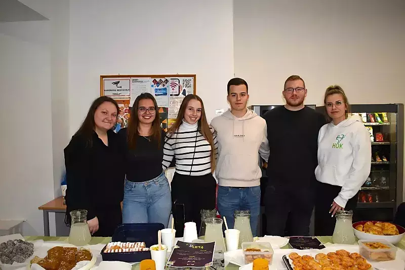Farsangolás a Duna Népzene-Néptánc Tanodával