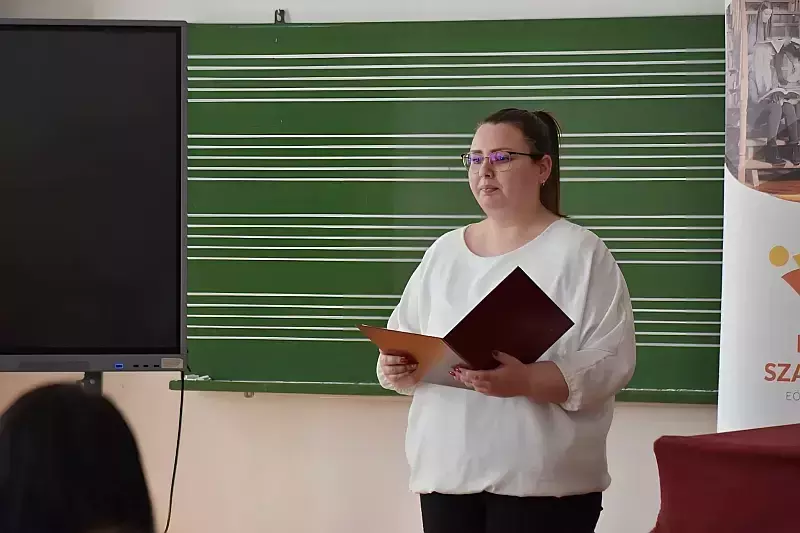 Versmondó versenyen szerepeltek
