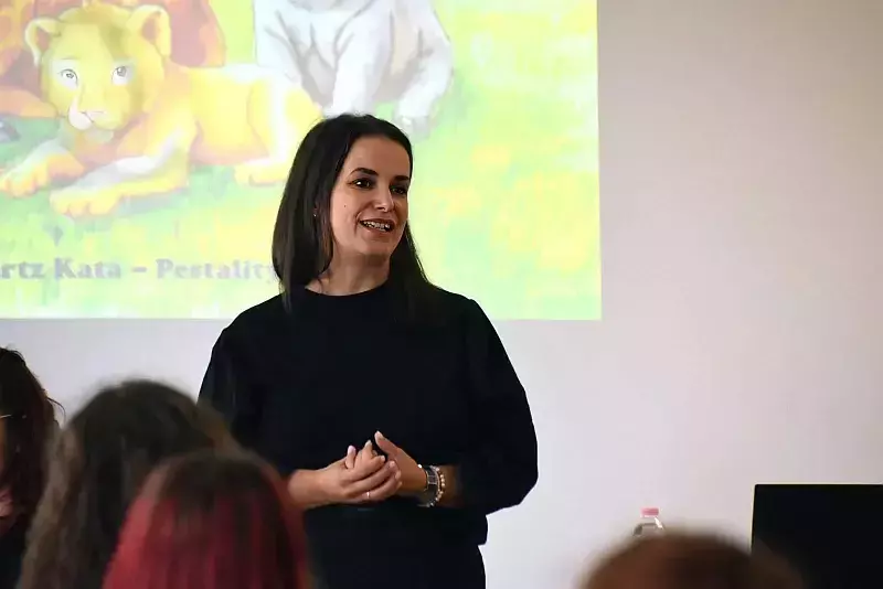 Szavannai kalandok: hallgatói tehetségből könyv született