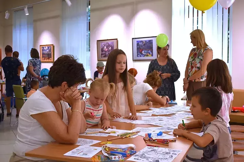 A szoptatás világnapja alkalmából szervezett városi eseményen segédkeztek hallgatóink.