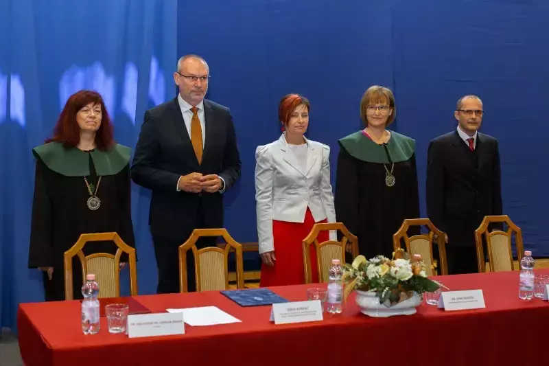 2025. évi nyári diplomaátadó ünnepség az EJF-en