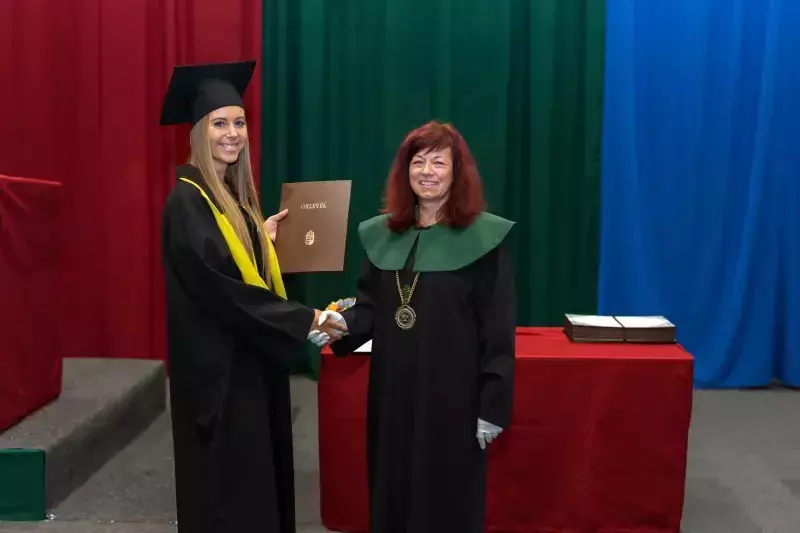 2025. évi nyári diplomaátadó ünnepség az EJF-en