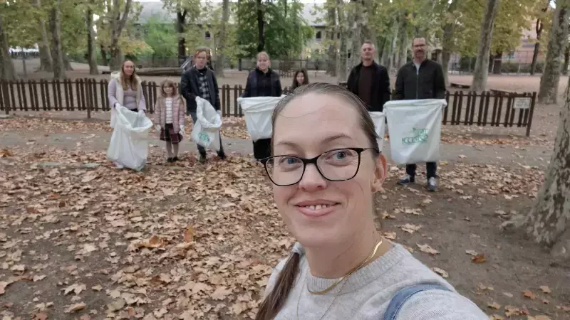 Szemétszedés az EJF-es csapattal