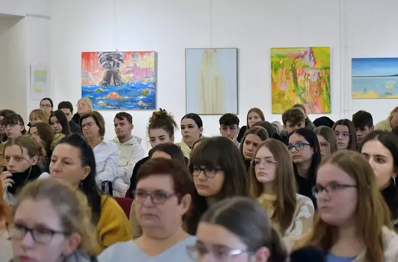 Segítség a pályaválasztáshoz: nyílt nap az Eötvös József Főiskolán