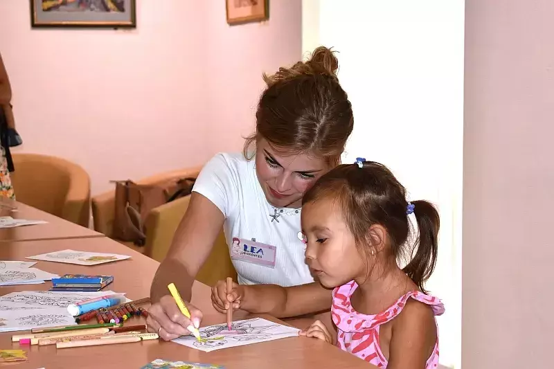 A szoptatás világnapja alkalmából szervezett városi eseményen segédkeztek hallgatóink.